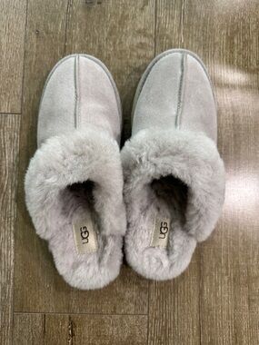 UGG Plush Shearling Mule Slippers in Light Gray